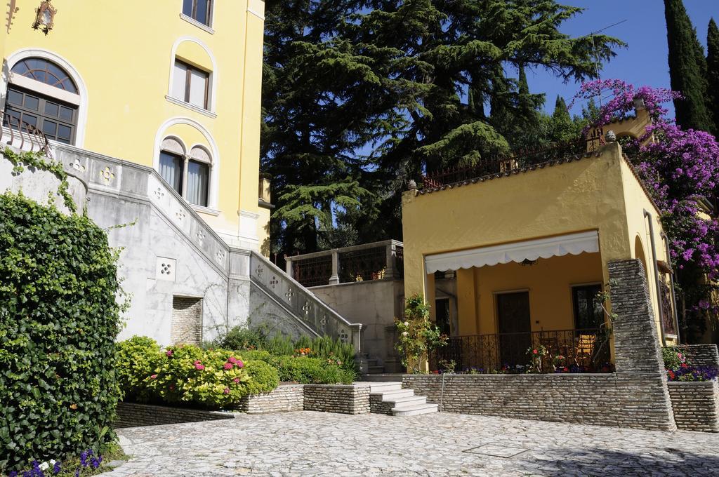 Villa Callas 16 سيرمِيوني الغرفة الصورة