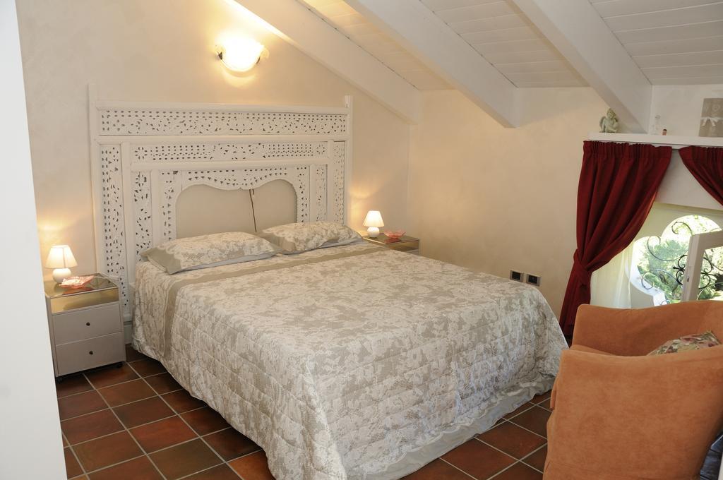 Villa Callas 16 سيرمِيوني الغرفة الصورة